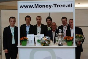 Het team van Money Tree met Luc Prijt.
