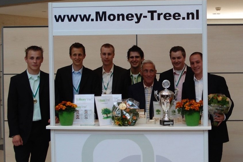 Het team van Money Tree met Luc Prijt.
